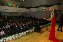 DANS GÖSTERİSİ - Odunpazarı Belediyesi YKSM'de Yeni Yıl Konseri