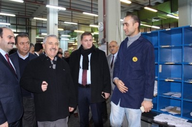Ulaştırma Bakanı Arslan PTT Posta İşleme Merkezi Çalışanlarını Ziyaret Etti