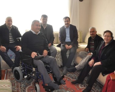 AK Part'li Vekil Mehmet Erdem, Engelli Vatandaşı Sevindirdi