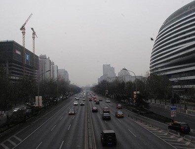 Çin'de hava kirliliği sebebiyle turuncu alarm verildi