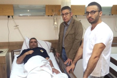 Hasta Yakını Doktoru Darp Etti