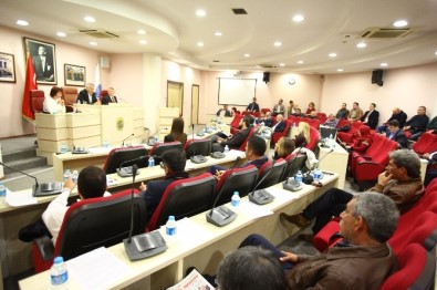 Seyhan Belediyesi, Aladağ'a Yardım Elini Uzatıyor