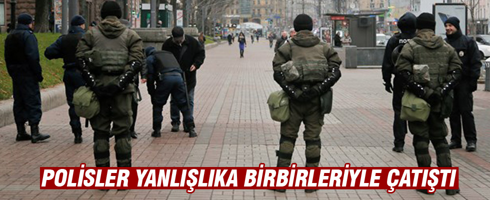 Özel tim ve asayiş şube yanlışlıkla çatıştı: 5 polis öldü