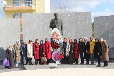Ak Partili Kadınlar 5 Aralık Kadın Hakları Gününü Kutladı