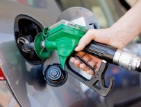 Benzin ve motorine 15 kuruş zam