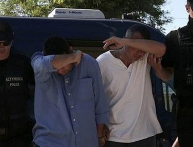 Yunanistan, kaçak askerlerden 3'ü için iade talebini reddetti