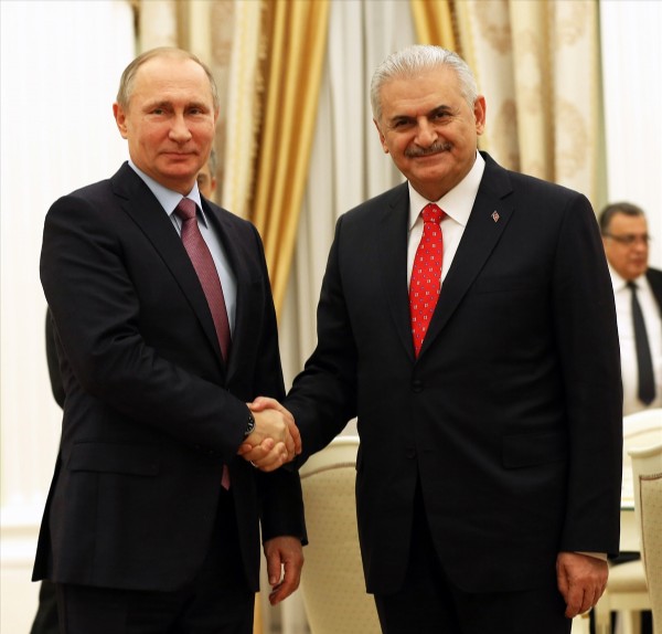 Başbakan Yıldırım'ın Putin ile görüşmesi sona erdi