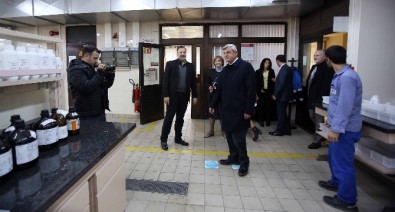 Başkan Karaosmanoğlu, Dilovası'nda İşçilerle Bir Araya Geldi