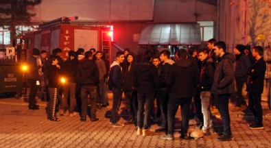 Bolu'da Öğrenci Yurdunda Korkutan Yangın