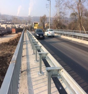 Büyükşehir Tarafından Yenilenen Gebze Tavşanlı'daki Köprü Tamamlandı