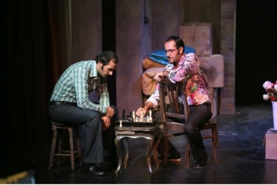 'Gölge Ustası' Adlı Tiyatro Oyunu Zonguldaklılarla Buluşuyor