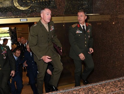 Org. Akar, Org. Dunford ile İncirlik'te görüştü