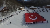 BEKIR KÖKSAL - İzciler, Bin 300 Metrede Dev Türk Bayrağı Açtılar