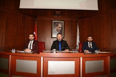 İzmit Belediyesinde Yılın Son Meclis Toplantısı Yapıldı