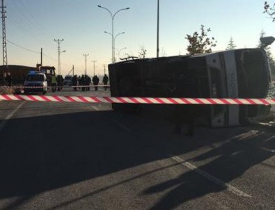 Konya'da öğrenci servisi ile kamyon çarpıştı: 1 ölü, 13 yaralı