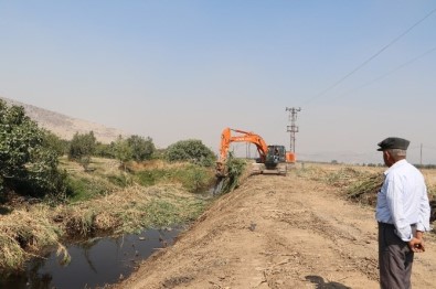 Manisa'da 25 Bin 385 Metre Dere Temizlendi