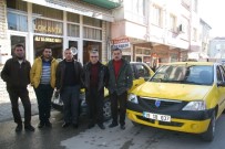 TİCARİ PLAKA - Taksiciler Korsan Taksi Ve Sigorta Zamlarından Şikayetçi