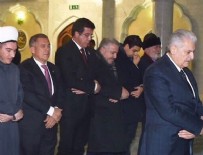Başbakan Yıldırım Tataristan'da namaz kıldırdı