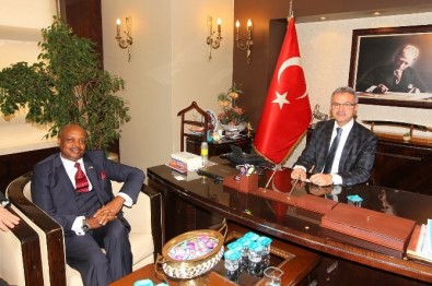 Başkan Köşker, Raunda Ankara Büyükelçisini Ağırladı