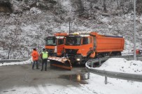 BOLU DAĞı - Bolu Dağı'nda Kar Yağışı Başladı