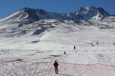 Erciyes'te Kayak Sezonu Hafta Sonu Açılıyor