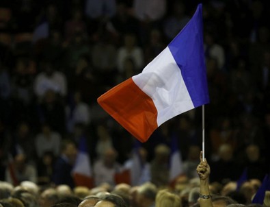 Fransa'da Yargıtay hükümete bağlandı