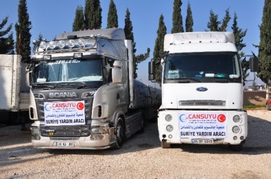Halep'e 52 Ton Un Yardımı