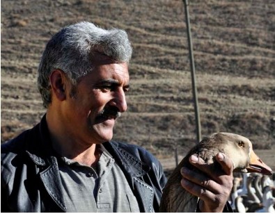 Arkadaşı 2 tane hediye etti! Şimdi hem çiftliği hem lokantası var...