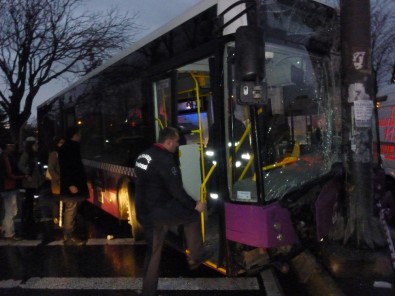 İstanbul'da Belediye Otobüsü Dehşeti Açıklaması 4 Yaralı