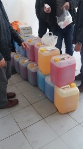 İzmir'de Yılbaşı Öncesi Kaçak İçki İmalathanesine Baskın