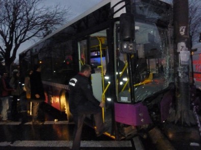 Kadıköy'de Belediye Otobüsü Dehşeti Açıklaması 4 Yaralı