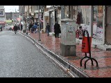 Silvan Belediyesi Kaldırımlara Çöp Kovaları Bıraktı