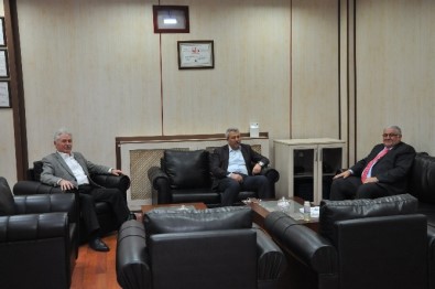AK Parti Teşkilat Başkan Yardımcısı Yüksektepe Erzurum Ticaret Borsası'nı Ziyaret Etti