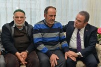 MUHITTIN BÖCEK - Başkan Böcek'ten Şehit Ailesine Taziye