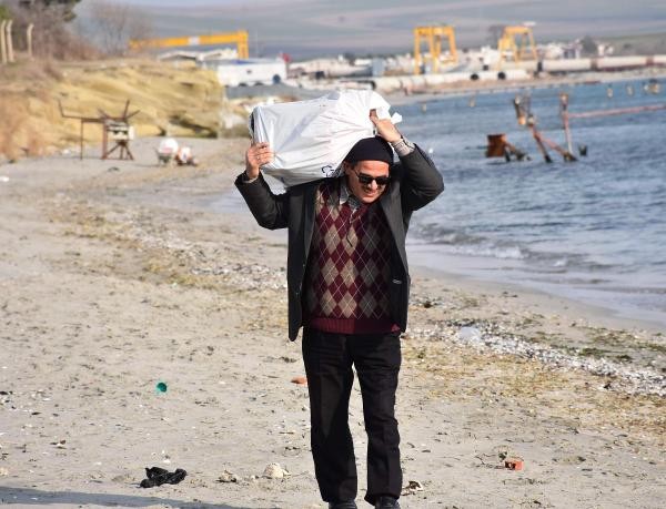 Denizden çuval çuval Kuran-ı Kerim çıktı