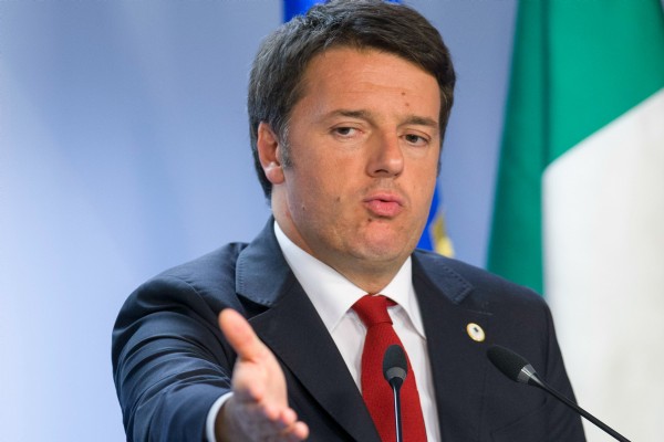 İtalya Başbakanı Matteo Renzi istifa etti!