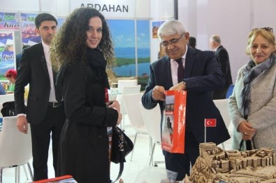 Başkan Karaçanta, Kars'ı Travel Turkey İzmir Turizm Fuar'ında Anlattı