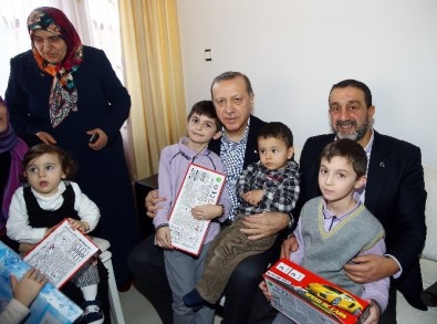 Cumhurbaşkanı Erdoğan'dan 15 Temmuz Şehitlerinin Ailelerine Ziyaret