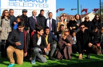 BÜLENT KERIMOĞLU - Futbolcular Çocuklar İçin Halı Sahada