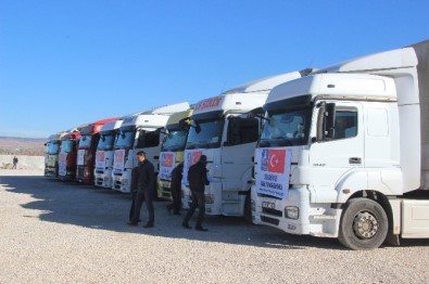 Halep'e İnsanı Yardım Malzemesi Gönderildi