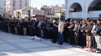 KATLIAM - Halep'te Ölenler İçin Gıyabi Cenaze Namazı
