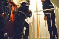 Çanak Anten Takarken 5. Kattan Asansör Boşluğuna Düşen Elektrikçi Duvar Kırılarak Kurtarıldı