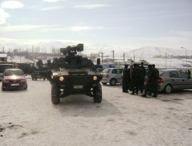 İzinsiz Eyleme Polis Müdahalesi Açıklaması 5 Gözaltı