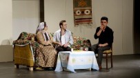TÜRKAN SAYLAN - Kadına Şiddete Tiyatro Sahnesinden 'Dur' Dediler