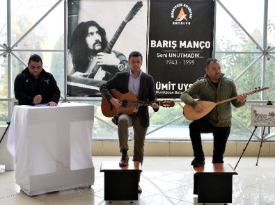 Manço Anısına Muratpaşa'da Mini Konser