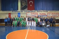 HÜSEYIN YAŞAR - Basketbol'da Şampiyon Yamanspor Oldu
