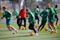 SERDAR AZİZ - Bursaspor'da Hazırlıklar Sürüyor