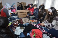 'Kardeşlerimiz Üşüyor, Bir Çocuk Da Sen Giydir' Kampanyasında 500 Koli Yardım Toplandı