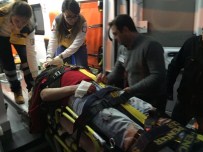 PELITÖZÜ - Otomobil İle Tır Kafa Kafaya Çarpıştı, 1 Yaralı