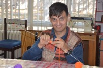 KIRMIZI GÜL - Bu Sevgililer Günü Engel Tanımayacak